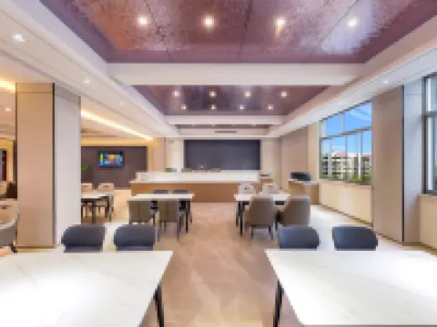 嘉峪関鉑悅インターナショナルホテル（大唐飲食街市役所） 嘉峪関のホテル