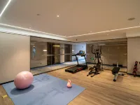 NEO ISLE Hotel (Guilin Liangjiang Sihu Xiangbishan) Hotels near Qixing