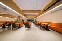 PK E-Sports Hotel (Jinjiang Guoji Jichang Yangguang Guangchang, Quanzhou)