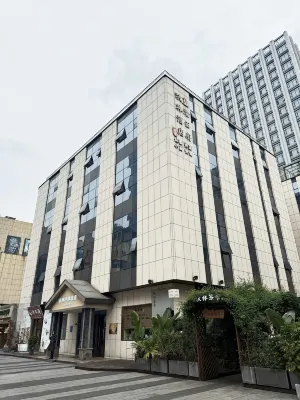 Walling Hotel（Auto Expo Center Jinyu Metro Station Branch) Hotels near Yufeng Mountain Forest Park