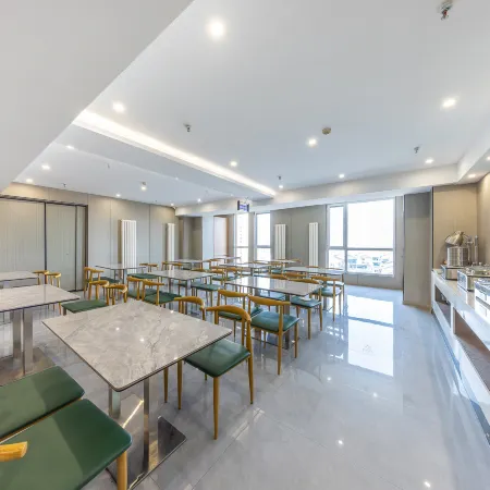 Yufeng Hotel