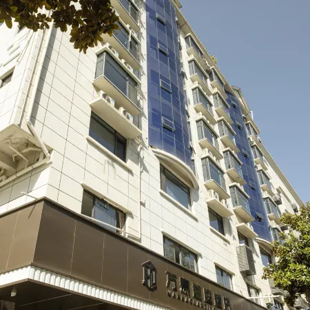 Marriott Lanting Hotel (Shanyang People's Square Bus Station Branch)
