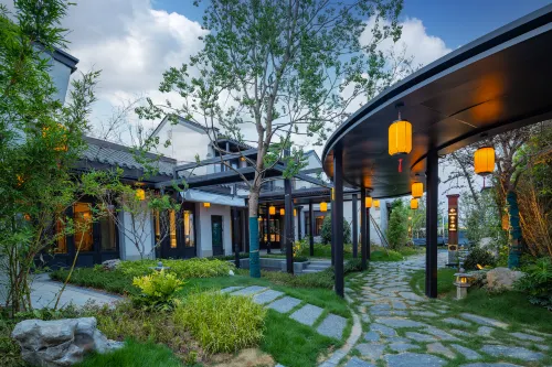 Snowland Dawa Hotel Hotels in Yidu