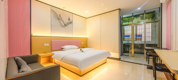 Foshan Golden Phoenix Elevator Room (Danzaozhen Liansha Mould City Branch) Hotels in Foshan