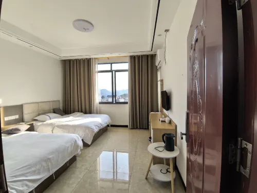 Qianxi Panyunshuiju Homestay - Mountain view