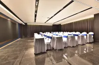 Meihao Hotel (Yantai University Yingchun Street) - parking