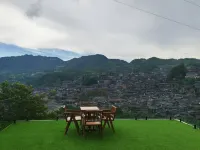 Jianshanyunye Panoramic Homestay (Xijiang Qianhu Miao Village Observation Deck) - Pet-friendly