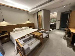 Wuyishan Six Shang · Waterfront Mountains and Beautiful Stays