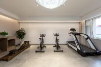 Jiabaili Hotel (Xianhe Park Wantong Fortune Center) - Gym