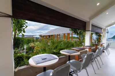 Komodo Lodge Hotels in 