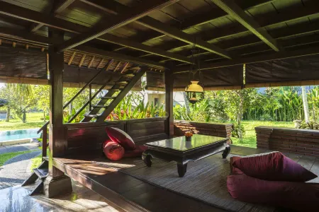 Agung Raka Resort & Villa