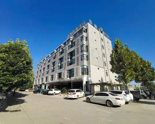 Zhongzhou Yihe Hotel (Dennis City Plaza) Hotels in Sui County
