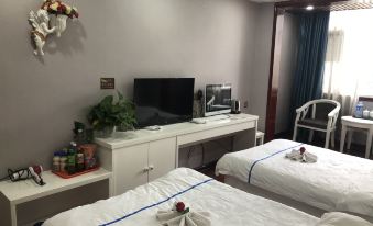 Neixiang Liyuan Theme Hotel