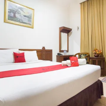 RedDoorz near Pantai Falajawa Kota Ternate