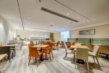 City Comfort Inn Hotel (Tangshan Railway Station Lunan District Government) Отели рядом с достопримечательностью «Tangshan Vocational and Technical College»