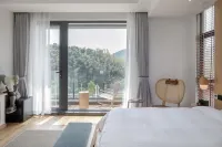 Yishanhai Milu Mid-Mountain Pool Resort Villa (Huzhou)
