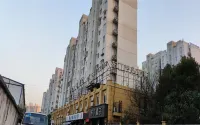 POD INN Hotel dekat Zhengda Lecheng (Luxiang Road)