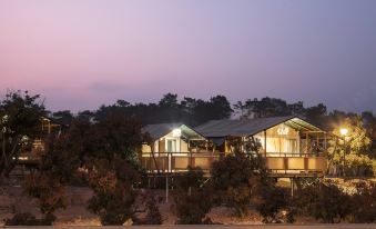 Mangeta African Holiday Wild Luxury Hotel