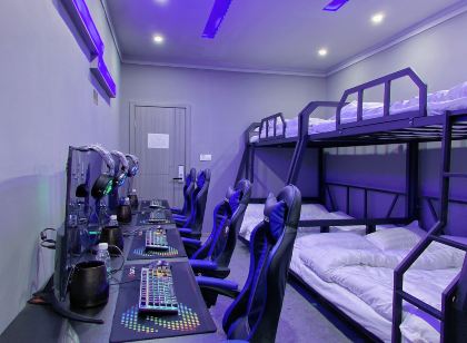 Huarong Exi E-sports Hotel