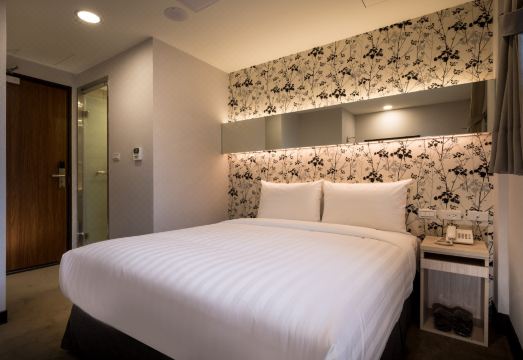 어홈 호텔 외관