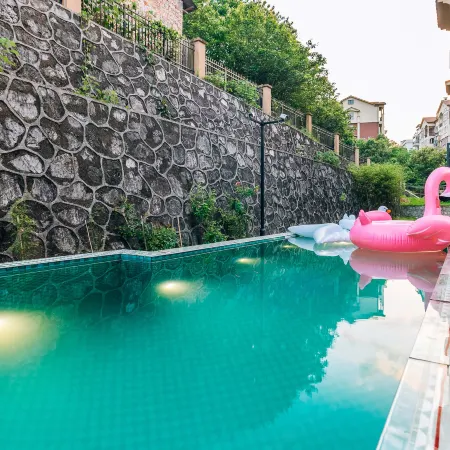 Nanyi Bieyuan Guesthouse (Zixing Dongjiang Lake Scenic Area)