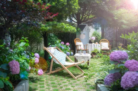 Range Rover Court Hotel (Yulonghe Branch in Yangshuo)