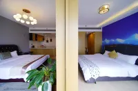 Yuelan Serviced Apartment (Qingdao Wusi Plaza & Vientiane City) - Condos