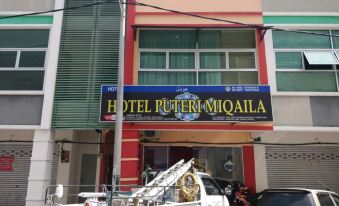 OYO 89691 Hotel Puteri Miqaila