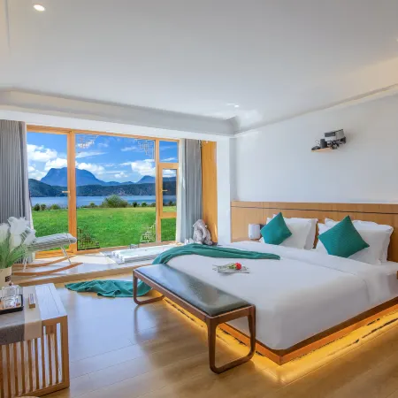 Lugu Lake HeSu Lake View Hotel