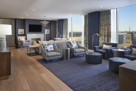 Hilton Toronto Отели рядом с достопримечательностью «CMU College of Makeup Art & Design»