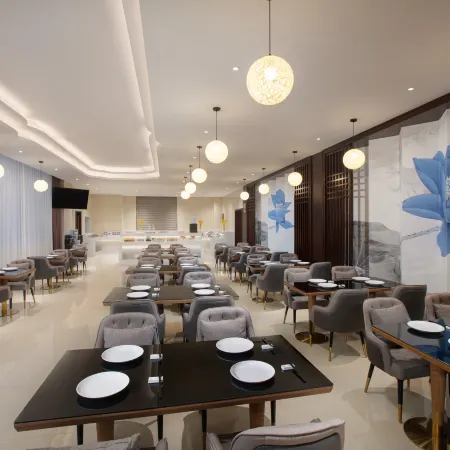 Ramada Encore by Wyndham Linqu Downtown