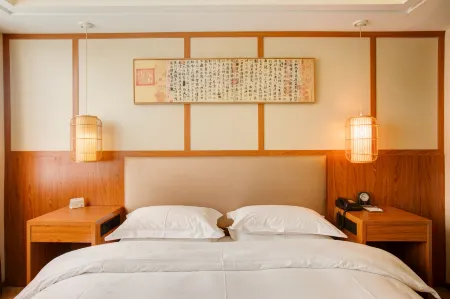 Shanxi Huayuan Hotel (Taiyuan Station West Square Subway Station) Отели рядом с достопримечательностью «Shuangta Temple (Twin Pagoda Temple)»