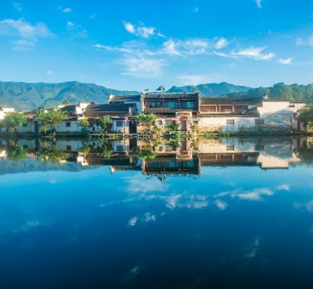 Hongcun Zhilan Youmeng Lake View B&B