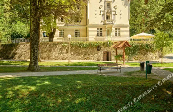 迪潘德恩斯維拉黑吉亞 - 泰爾梅多布爾納