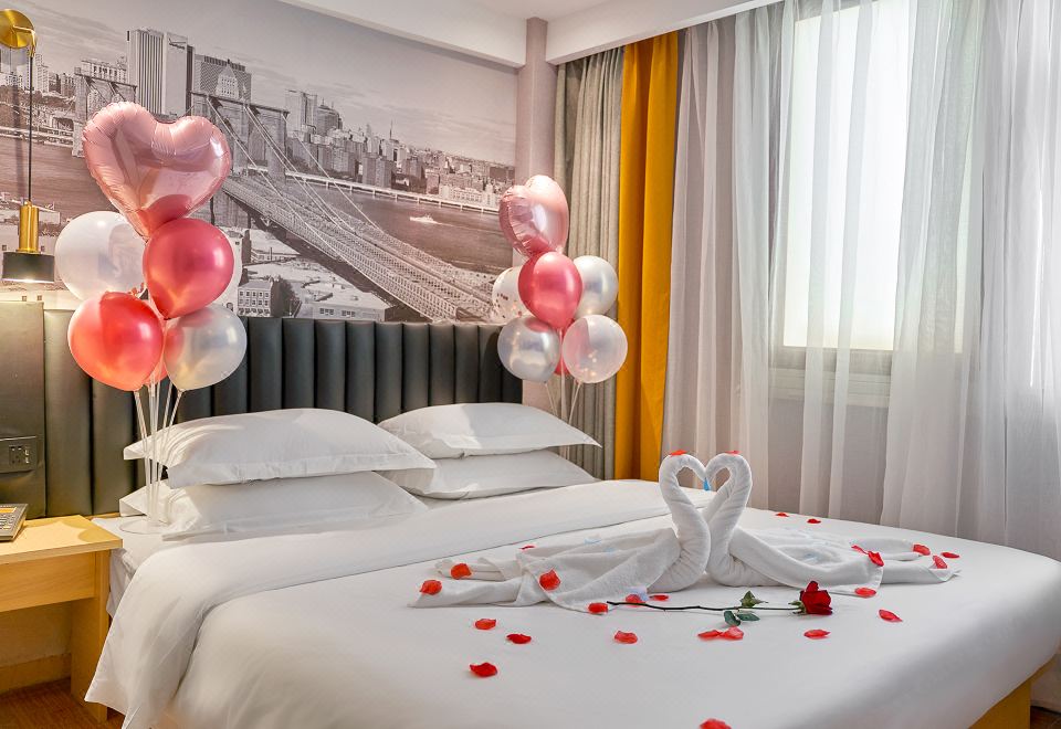 란 유 호텔이 위치한 용칭팡 거리 풍경