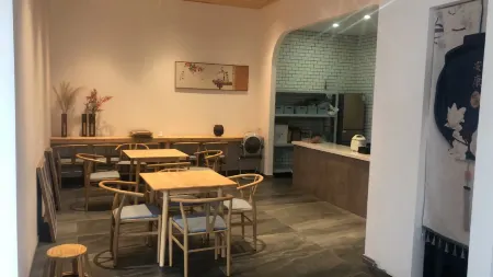 Jianshui Yanyu Homestay Отели в г. Цзяньшуй