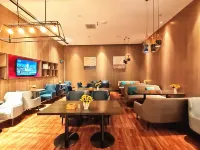 Echarm Hotel (Huanggang West Lake 1st Road)