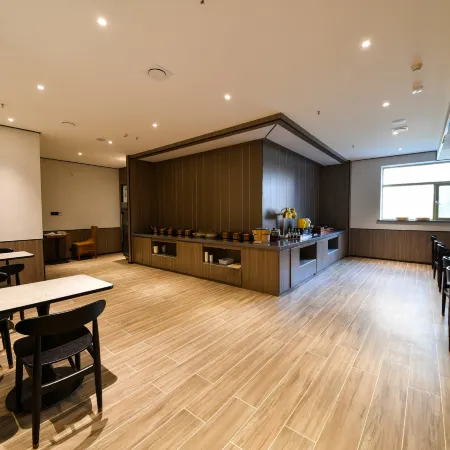 HanTing Hotel (Shouguang Shengcheng East Street Wanda Plaza)