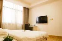 Longshan Baidai Hotel Hotels near Longfeng Square