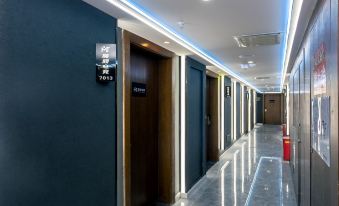 MT Magic E-sports Hotel