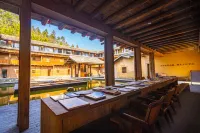 Yongding Earth Building Duilu · Shengheng Building World Heritage Home Stay