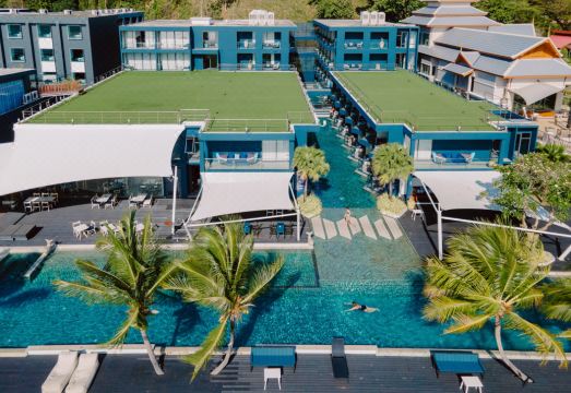 3. 더 타이드 비치..