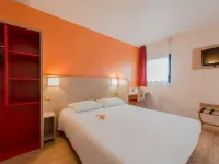ibis budget La Rochelle Centre les Minimes Hôtels à : La Rochelle