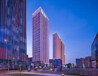 C潮飯店(湖南長沙金融中心茶子山地鐵站店) 長沙市圖書館(新館)附近的飯店