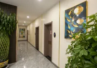 Dunhuang Xingzi Hotel (Shazhou Night Market)