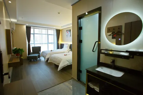 Queshan Nok Hotel Hotels in Queshan