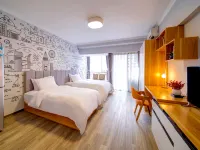 Shenzhen T Hotel ( Nanshan Science and Technology Park, Shendan South Metro Station Branch) Hotels near Poly Theatre