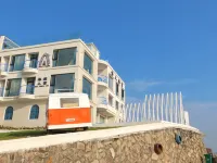 Sea White Inn