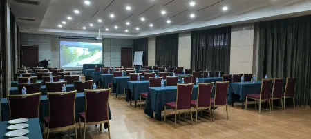 Tianshui Jinsha Hotel (Tianshui Station Commercial Street Pedestrian Street Branch) Отели рядом со станцией Tianshui Railway Station