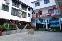 Loujia Yuanzi Hostel